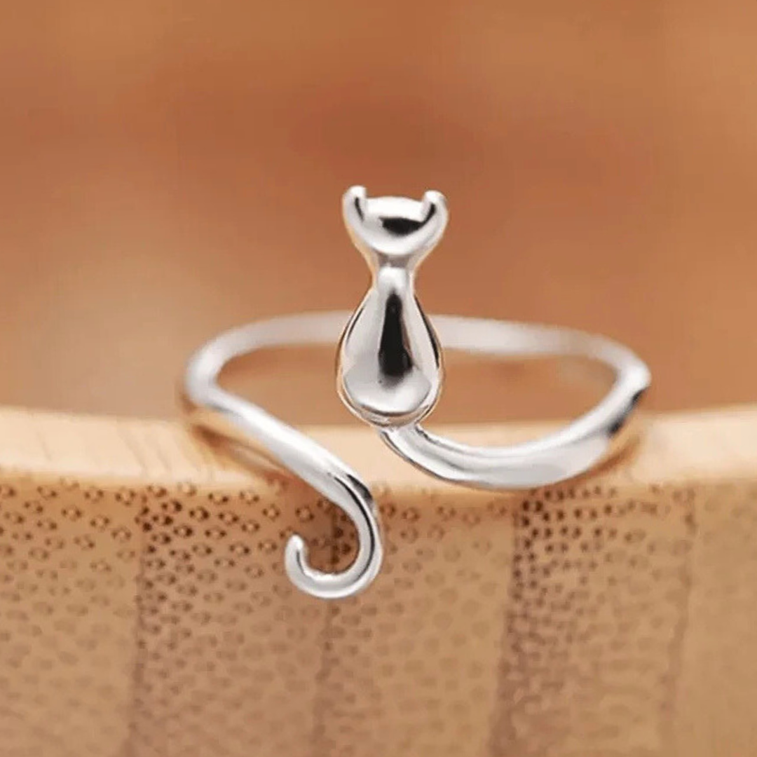 Molly™ • Silver Cat Ring