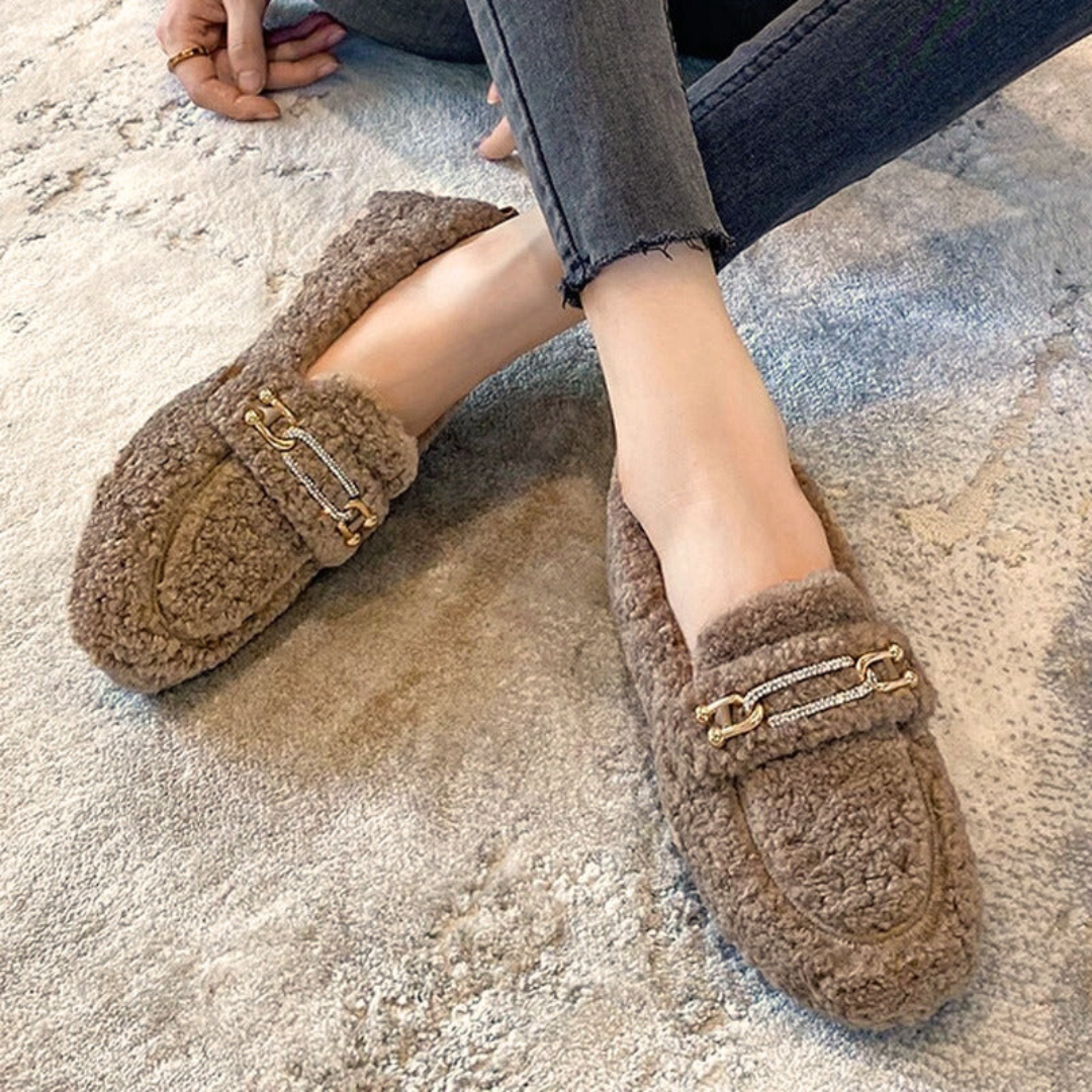 Zoe™ • Trendy Warm Fur Moccasins